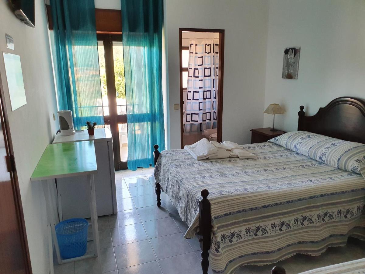 Hospedaria Firmino Bernardino Odeceixe Exterior foto